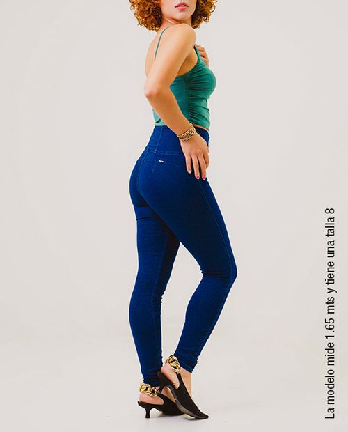 Jean Levanta Cola Tiro Alto Stretch