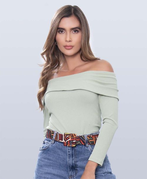 Blusa Off shoulder verde salvia